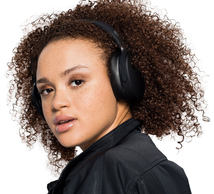 Headphones & Earbuds