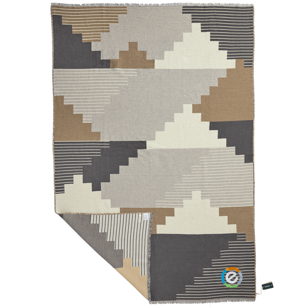 tentree Organic Cotton Peaks Woven Blanket | Blankets & Throws | Blankets & Throws, Home & DIY, sku-1010-06 | tentree